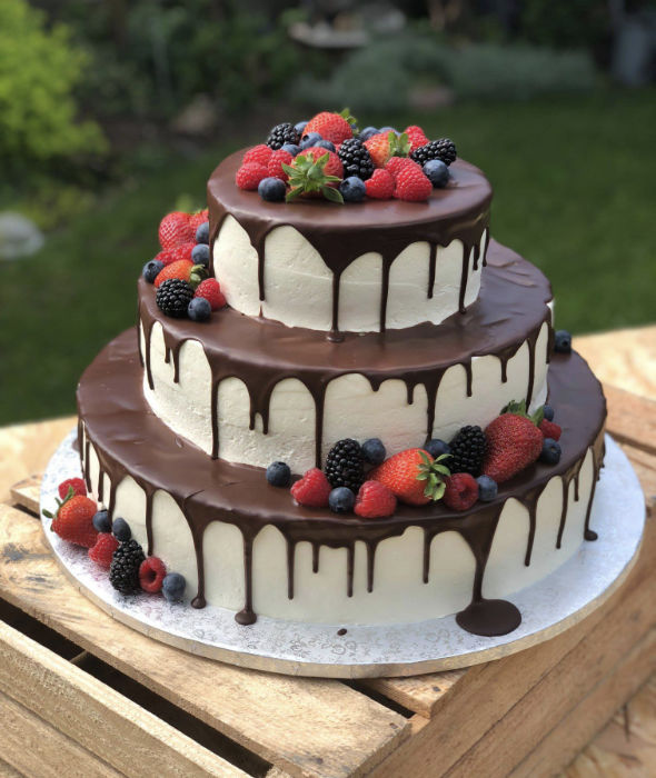 tort weselny kraków dekoracja drip cake-2