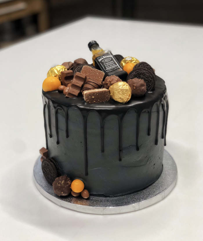 tort-na-zamowienie-krakow-drip-cake-2